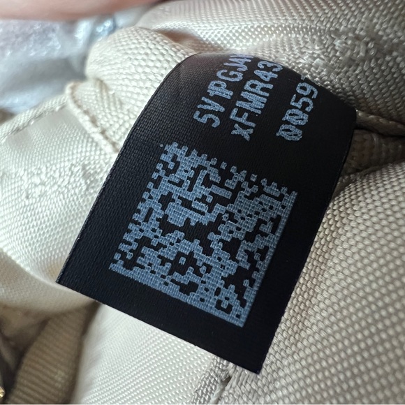 🔥 NWT Michael Kors Jet Set Charm Small Leather Crossbody Bag - LT Light Cream - Picture 12 of 16